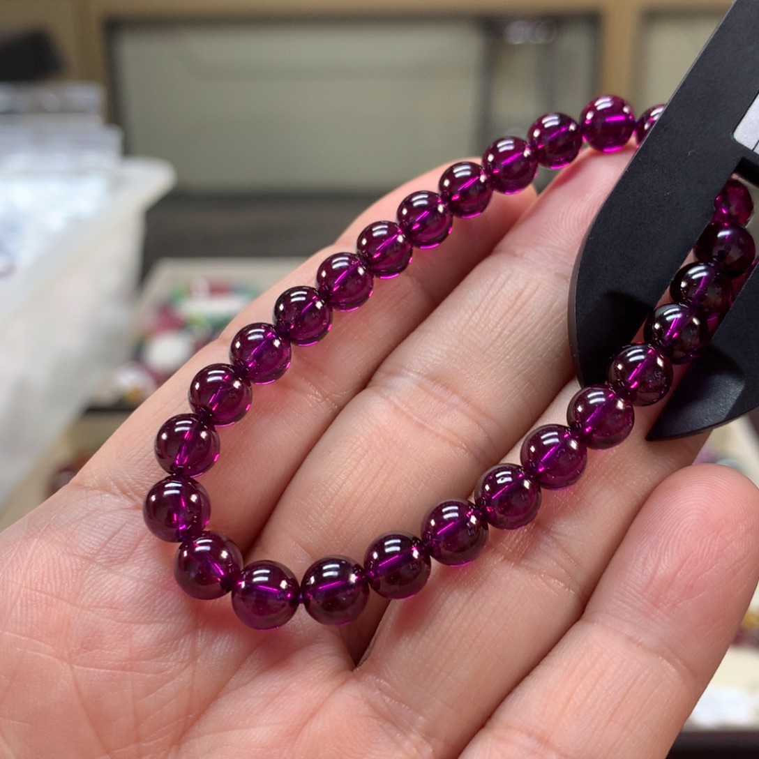 未镶嵌手链石榴石6.9左右