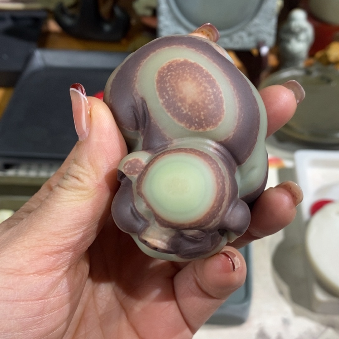 冬***、石材紫袍玉带石茶宠小猪