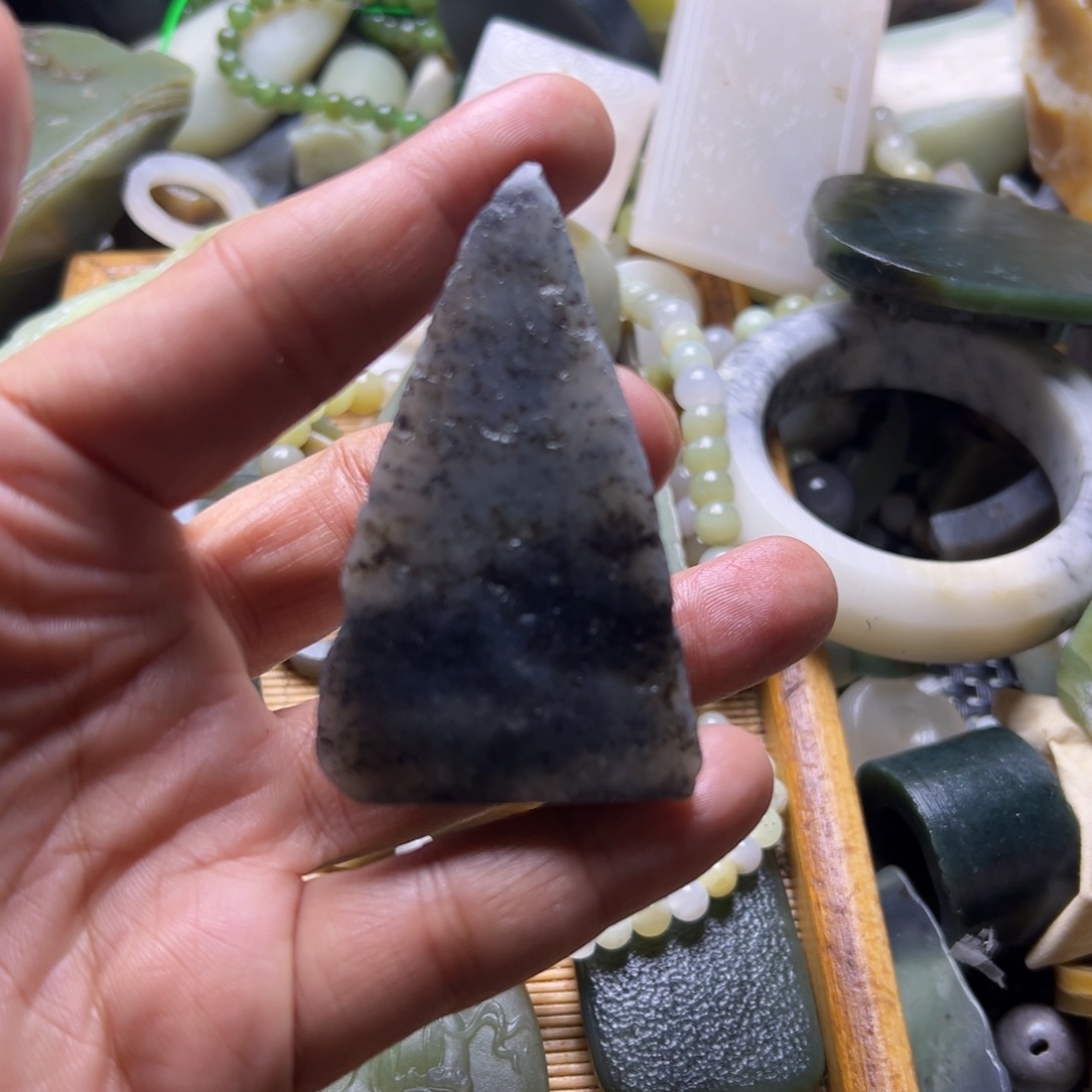 和田玉（糖玉）未镶嵌挂件