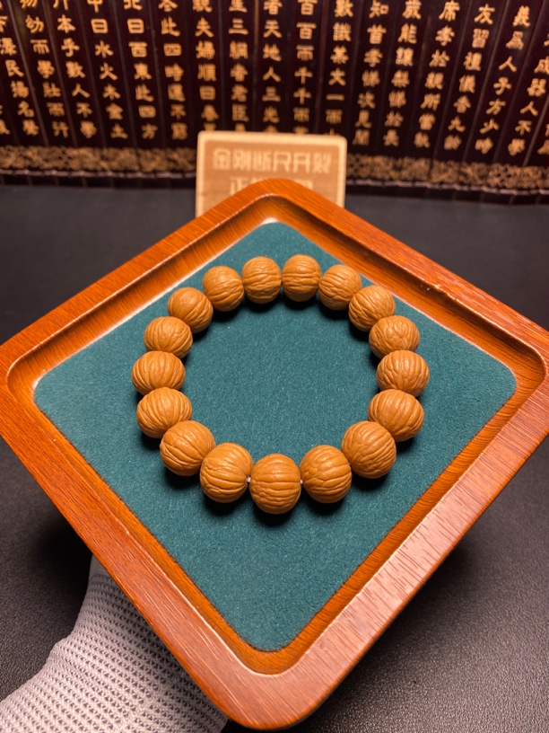 全品土豪猴头核桃