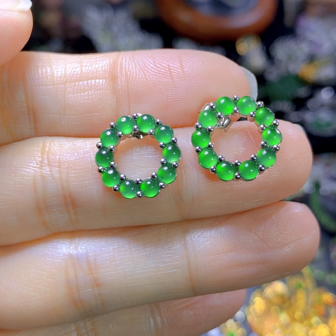 翡翠颈饰银S925镶嵌天然翡翠