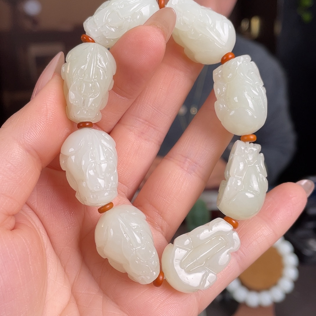 和田玉未镶嵌颈饰定制发货