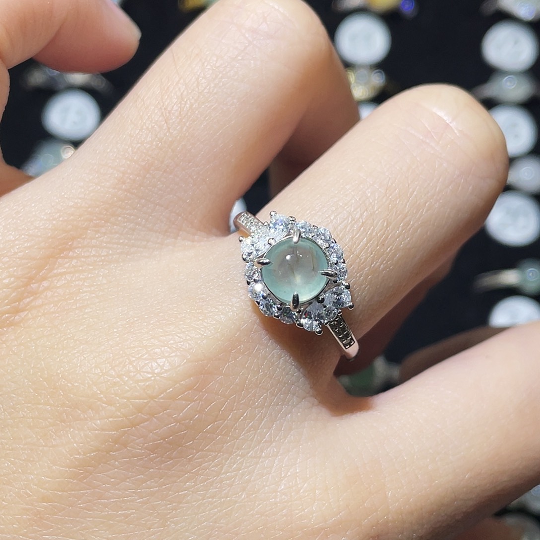 翡翠未镶嵌戒指戒指