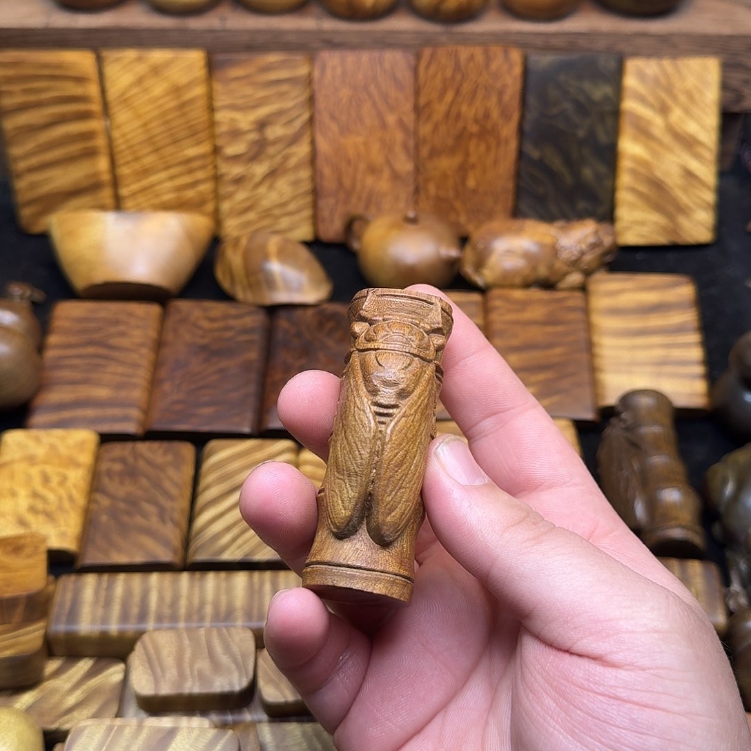 金丝楠莓****ᵃ金丝楠木平安无事牌