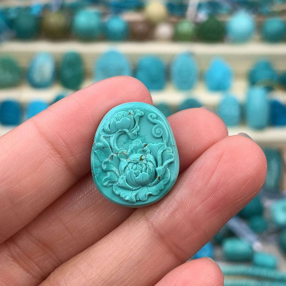 绿松石未镶嵌珠宝奇石