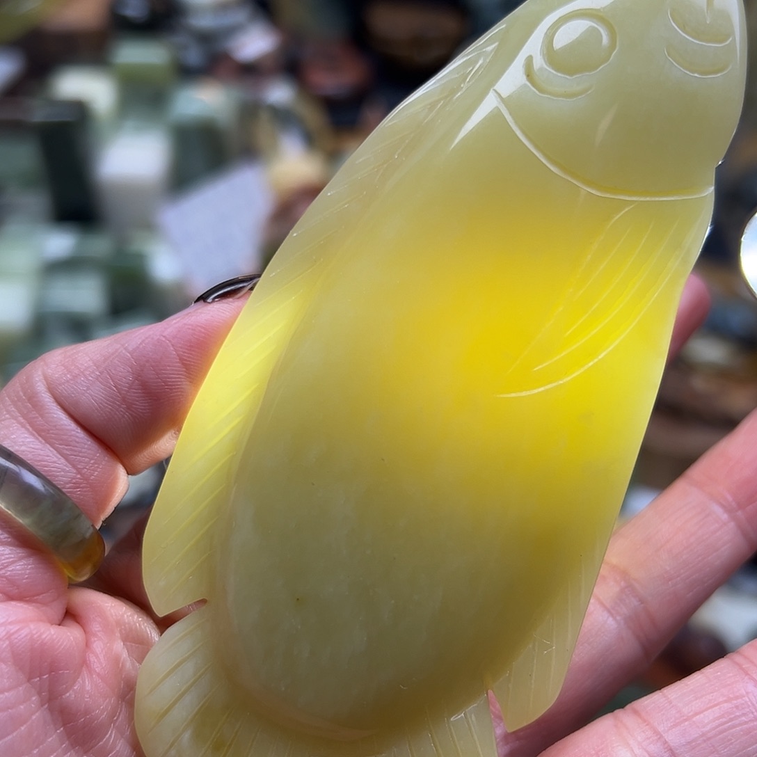 岫玉未镶嵌颈饰辽阳料手玩鱼