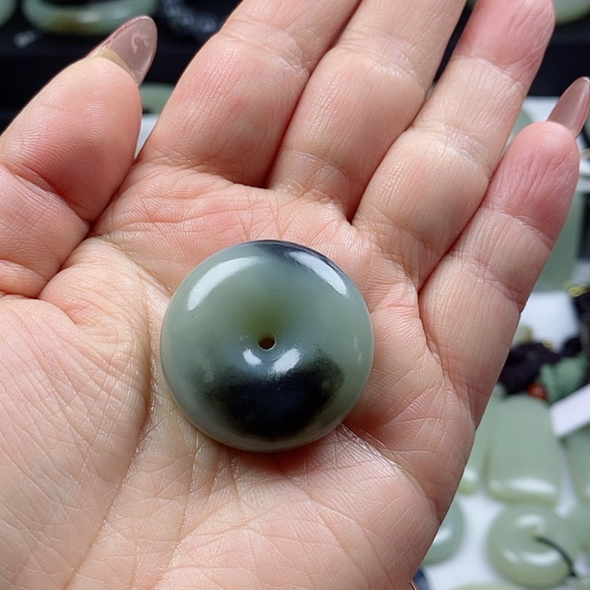 【闪购商品】和田玉颈饰未镶嵌苏****.