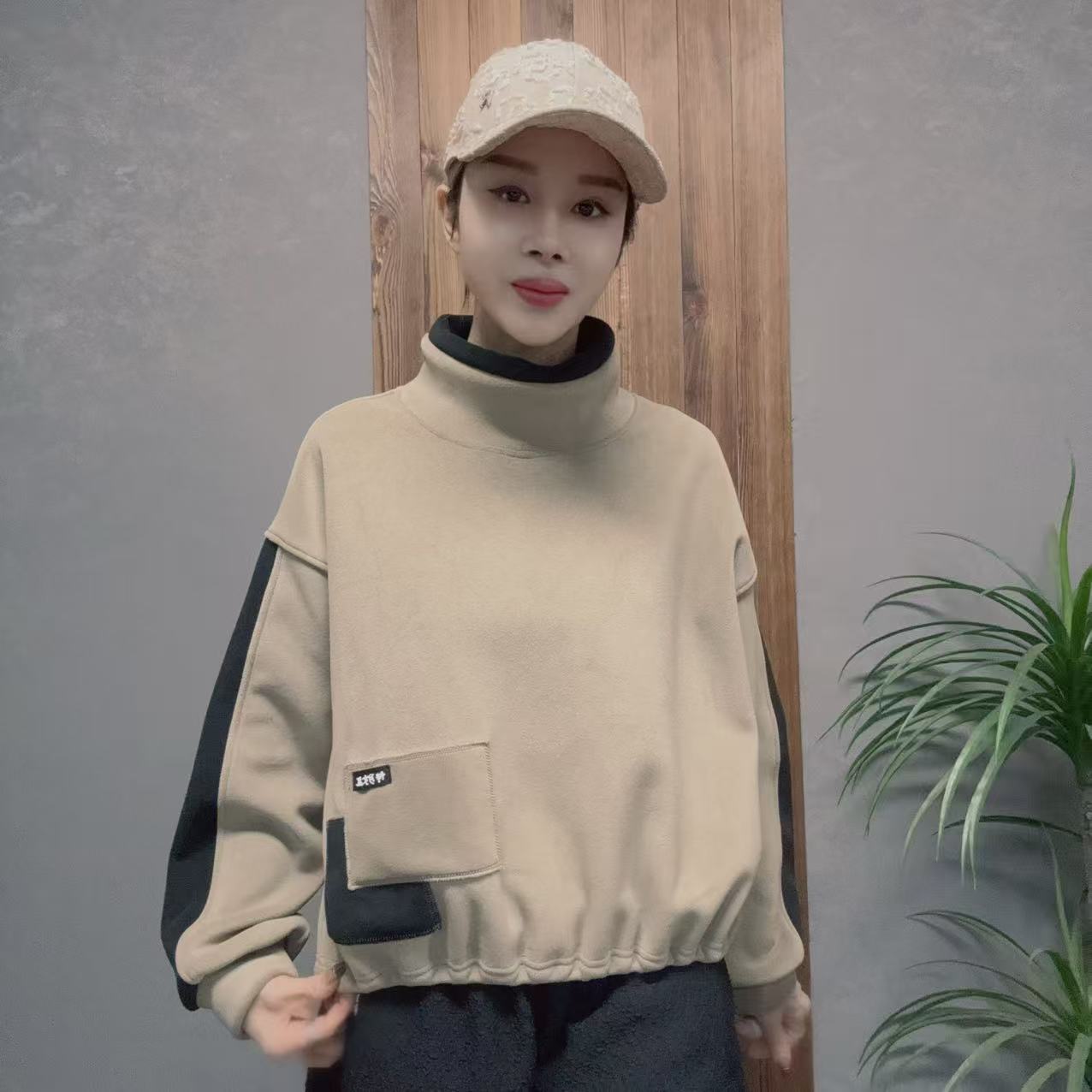 伴月女王工厂店1115新款贴布时尚休闲百搭加绒加厚保暖套头冬季