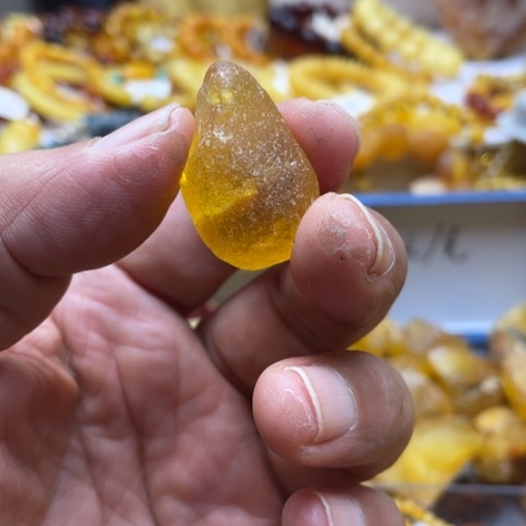 手串蜜蜡未镶嵌吊坠