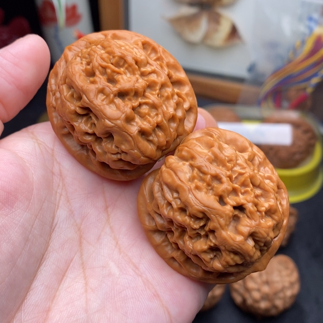 岳***文玩核桃把件41.5凤凰台