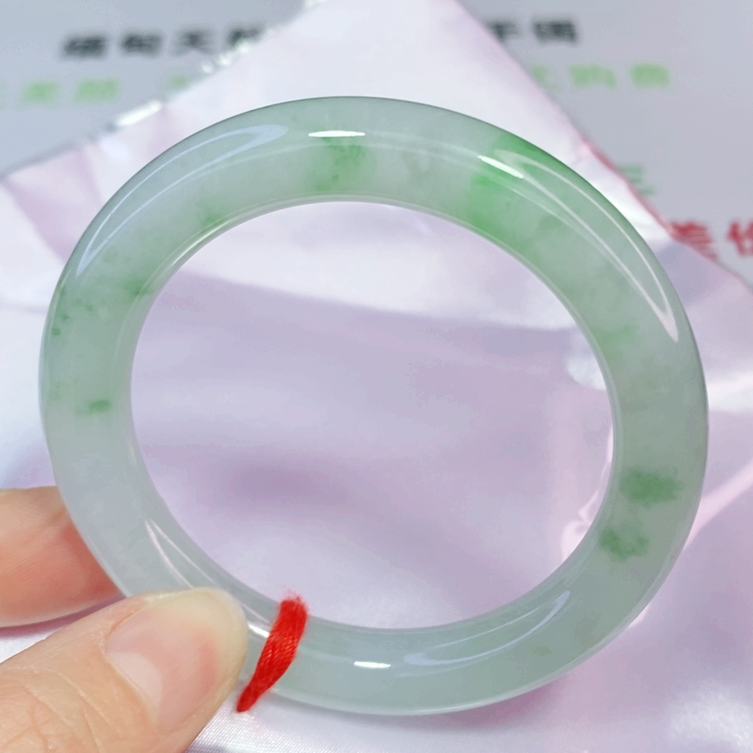 未镶嵌手镯翡翠小****爱50.3圆镯