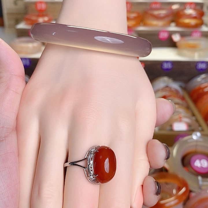 玛瑙/玉髓手镯未镶嵌歌*