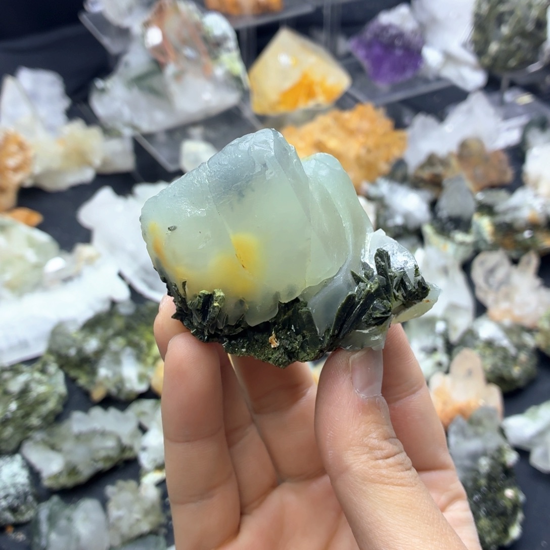 石材卡哇伊黄绿兔毛碧喜大宝