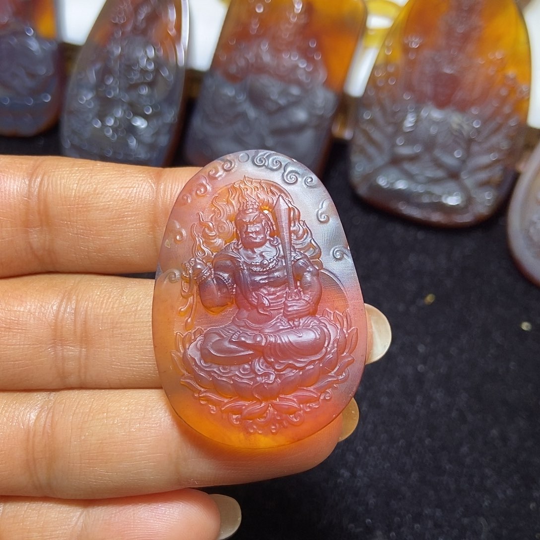 琥珀颈饰未镶嵌缅甸天然琥珀吊坠