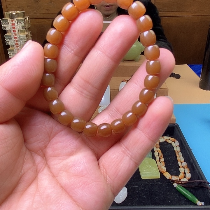 和田玉（糖玉）吊坠(赠链)未镶嵌金山糖全糖老型珠卡8