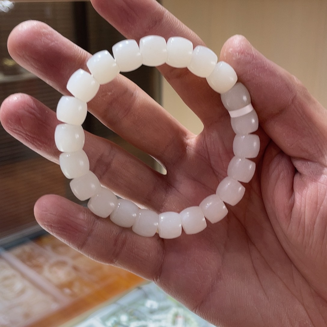 和田玉手串未镶嵌