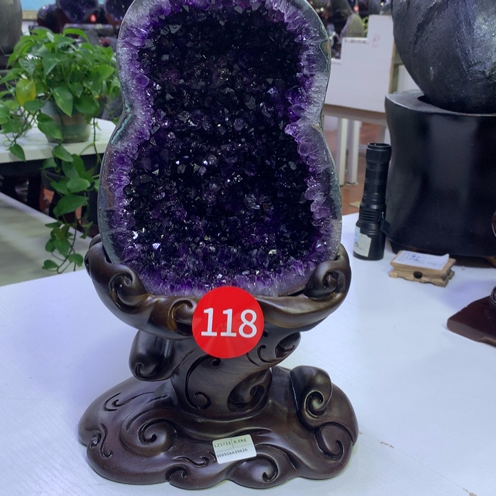 紫晶大型摆件（非配饰）未镶嵌晶