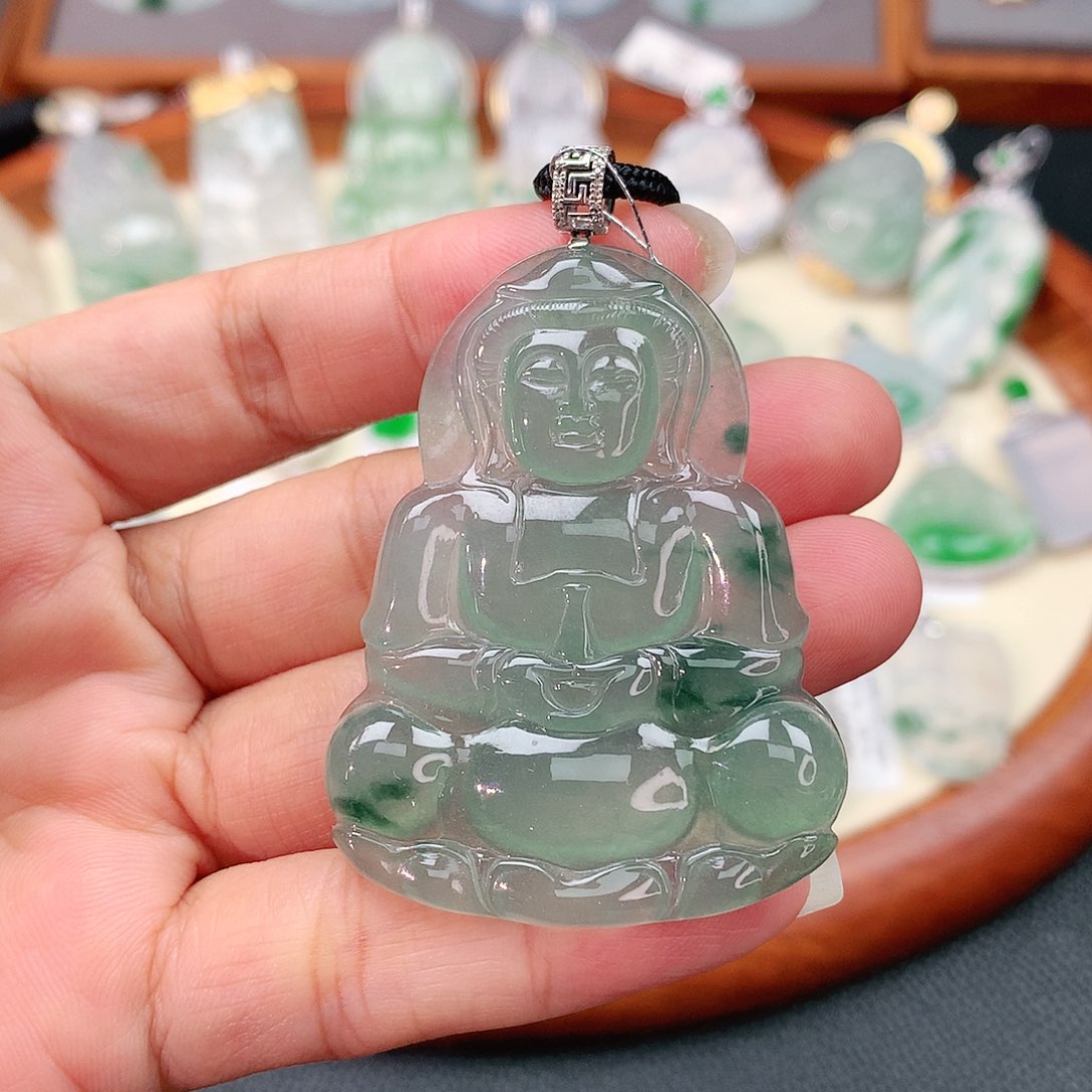 颈饰18K金镶嵌翡翠佛公