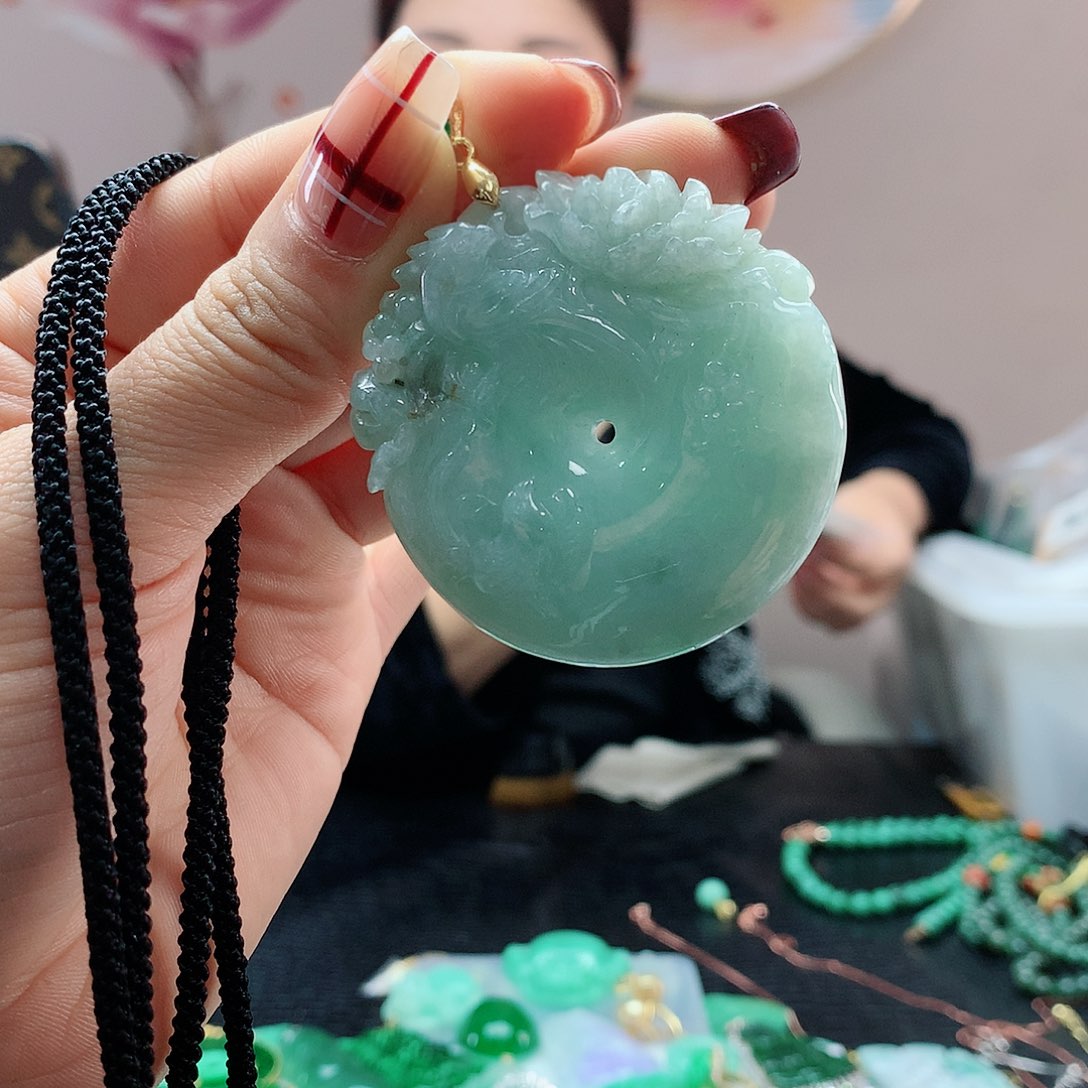 【闪购商品】翡翠吊坠(赠链)合金