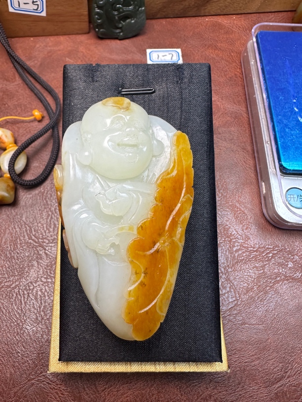 和田玉红皮白肉童子手把137克