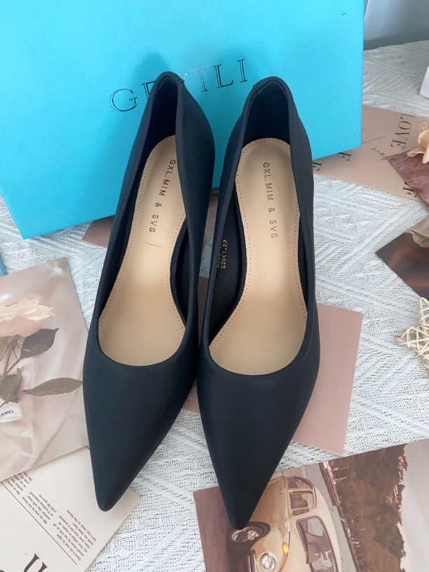 黑色软皮细跟气质高跟鞋G717-1