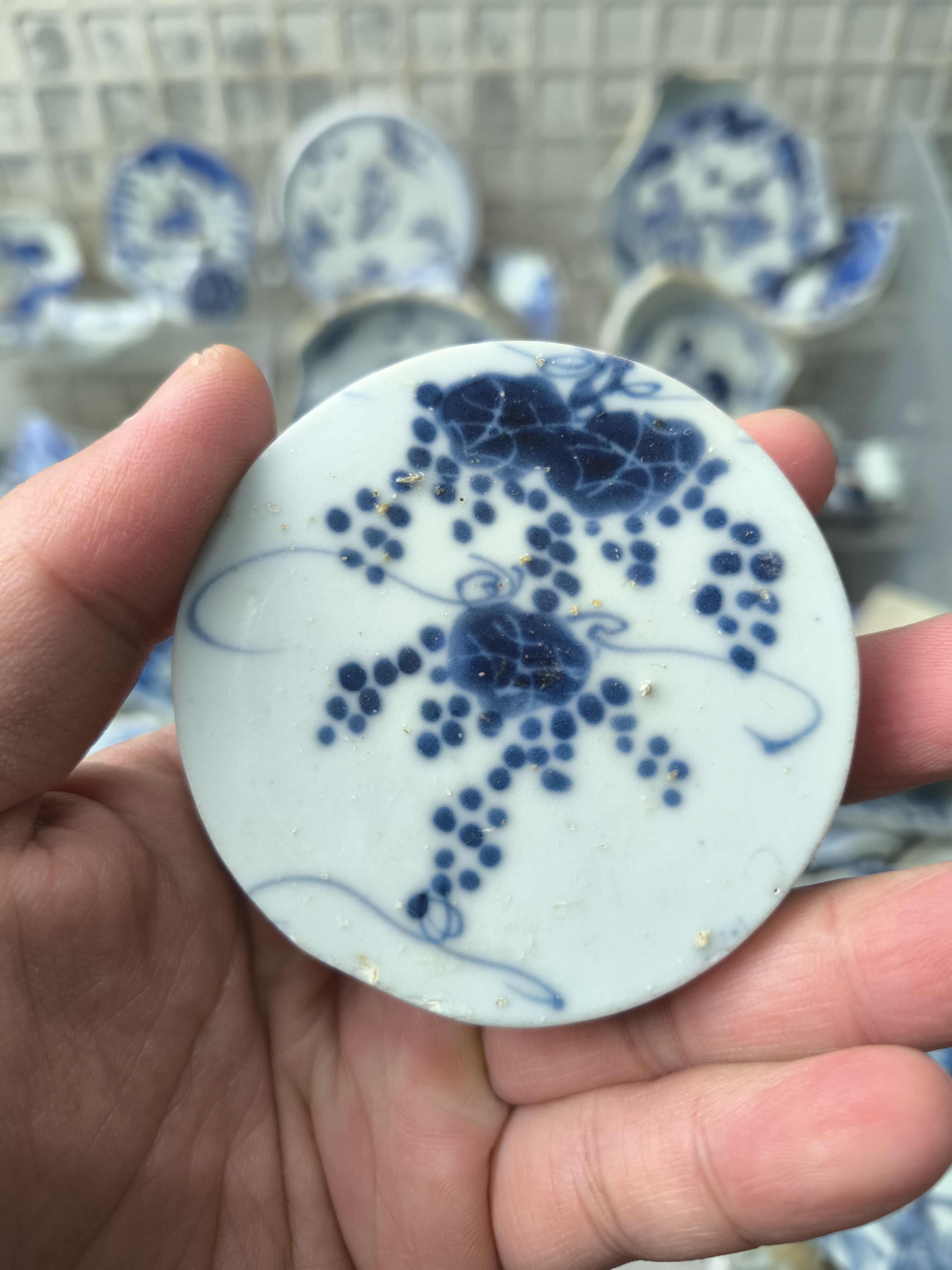 现代工艺品青花瓷片