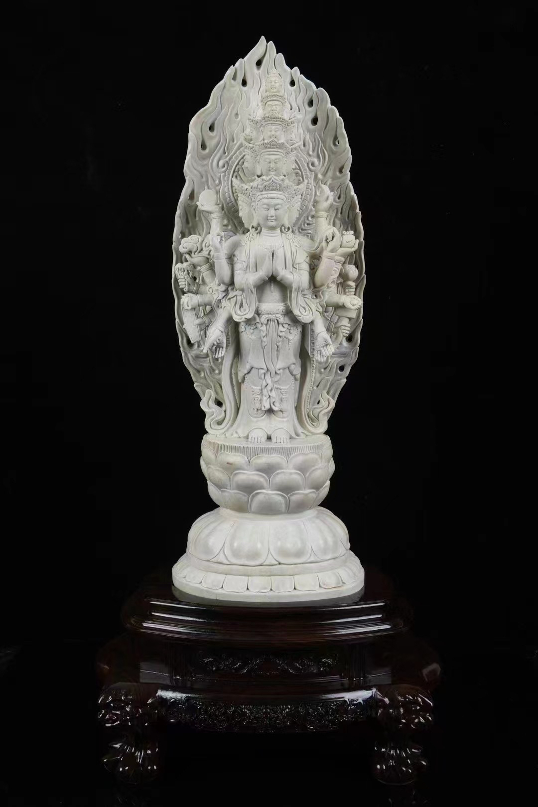 寿山旗降石，千手观音