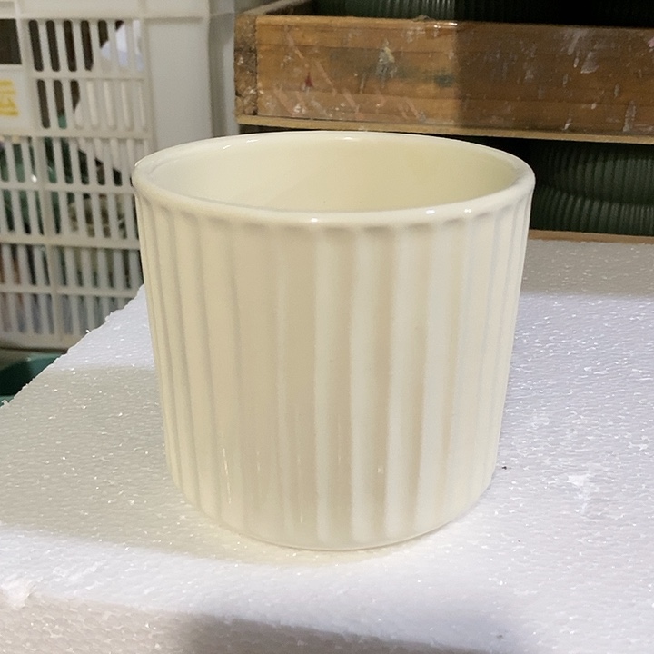 摆件陶陶盆有孔 瑕疵介意勿拍