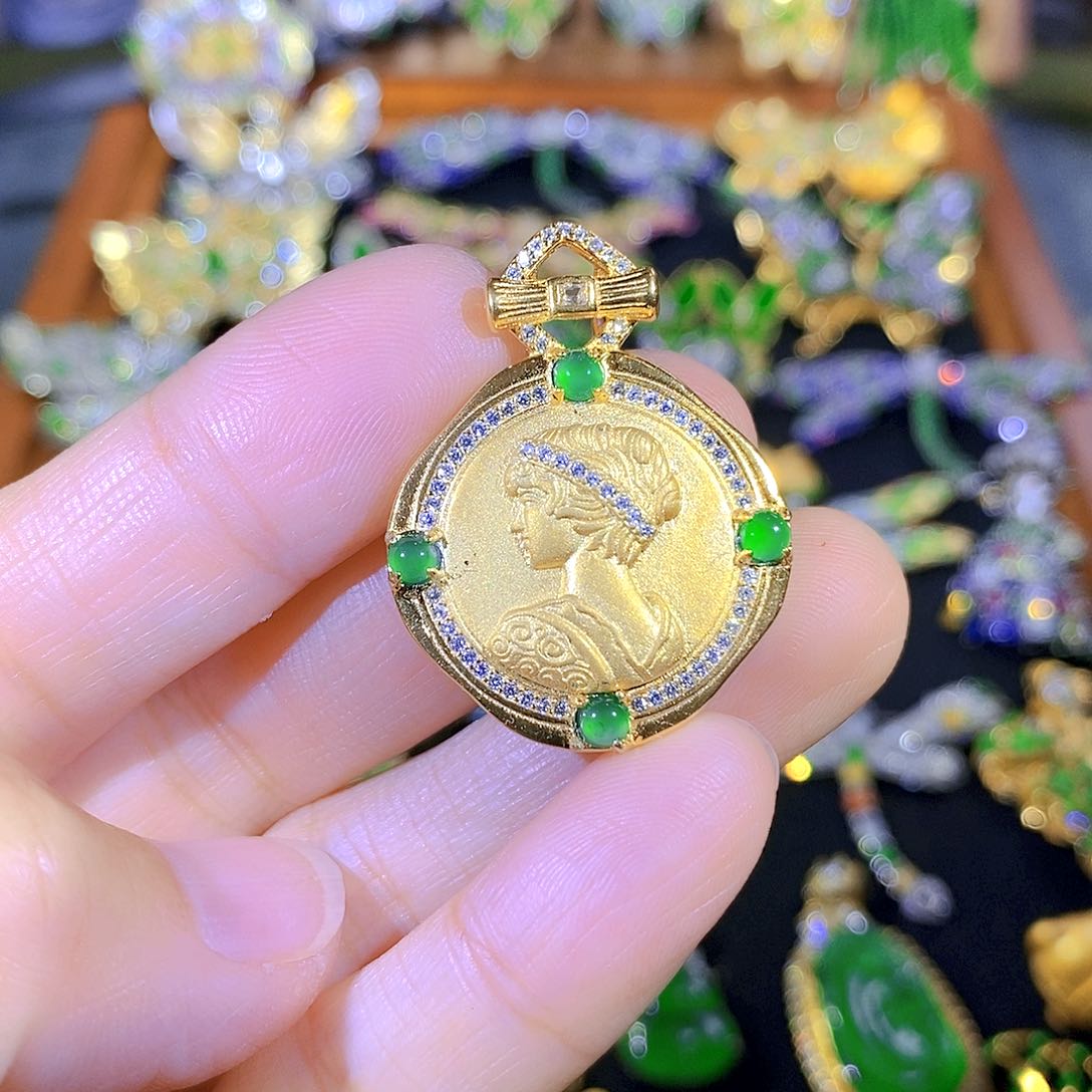 颈饰银S925镶嵌翡翠