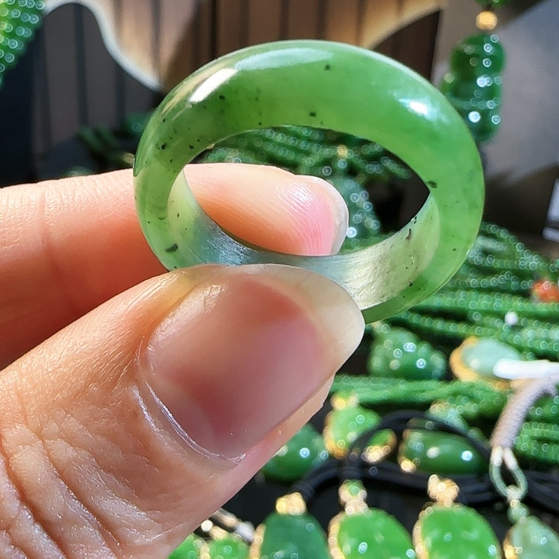 和田玉（碧玉）戒指未镶嵌