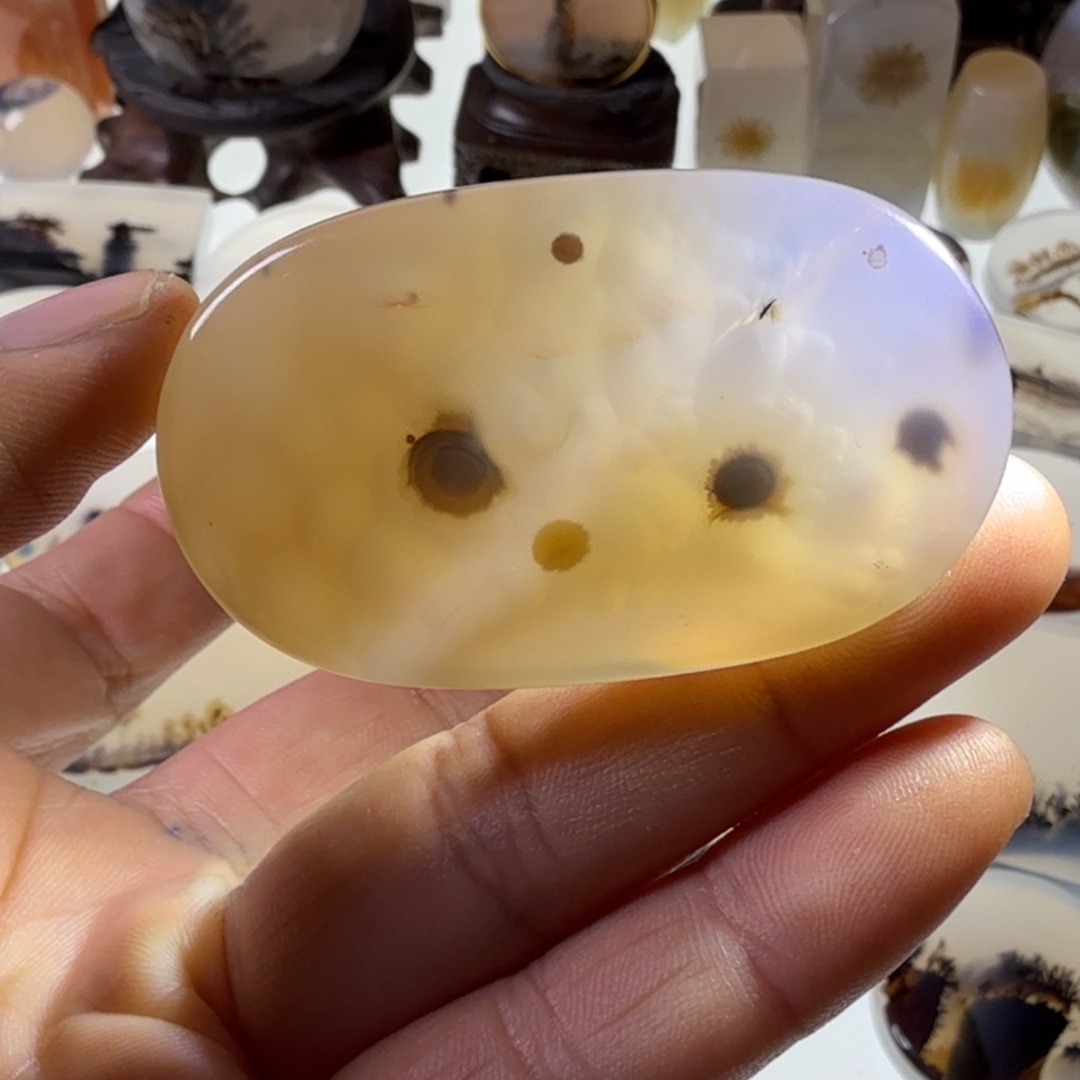 玛瑙/玉髓未镶嵌珠宝半成品