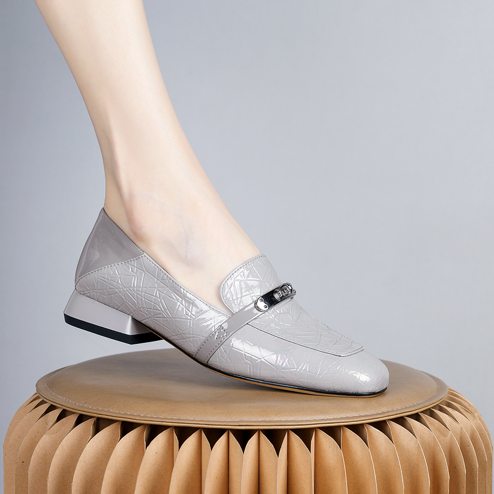 妮彩诗2023年新款春秋季圆头纯色粗跟百搭深口鞋乐福鞋女单鞋6499