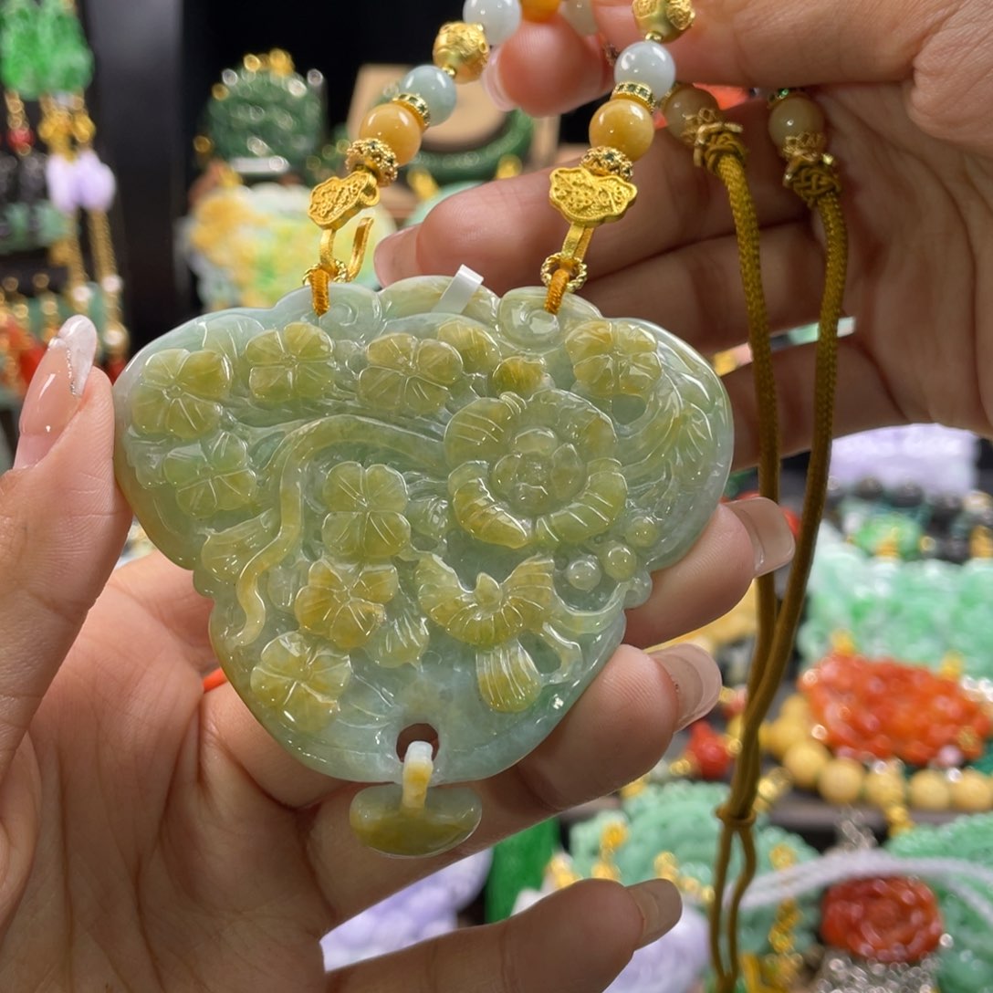 翡翠颈饰未镶嵌代编织