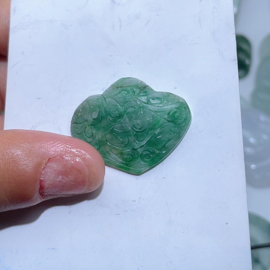 定制翡翠未镶嵌翡翠