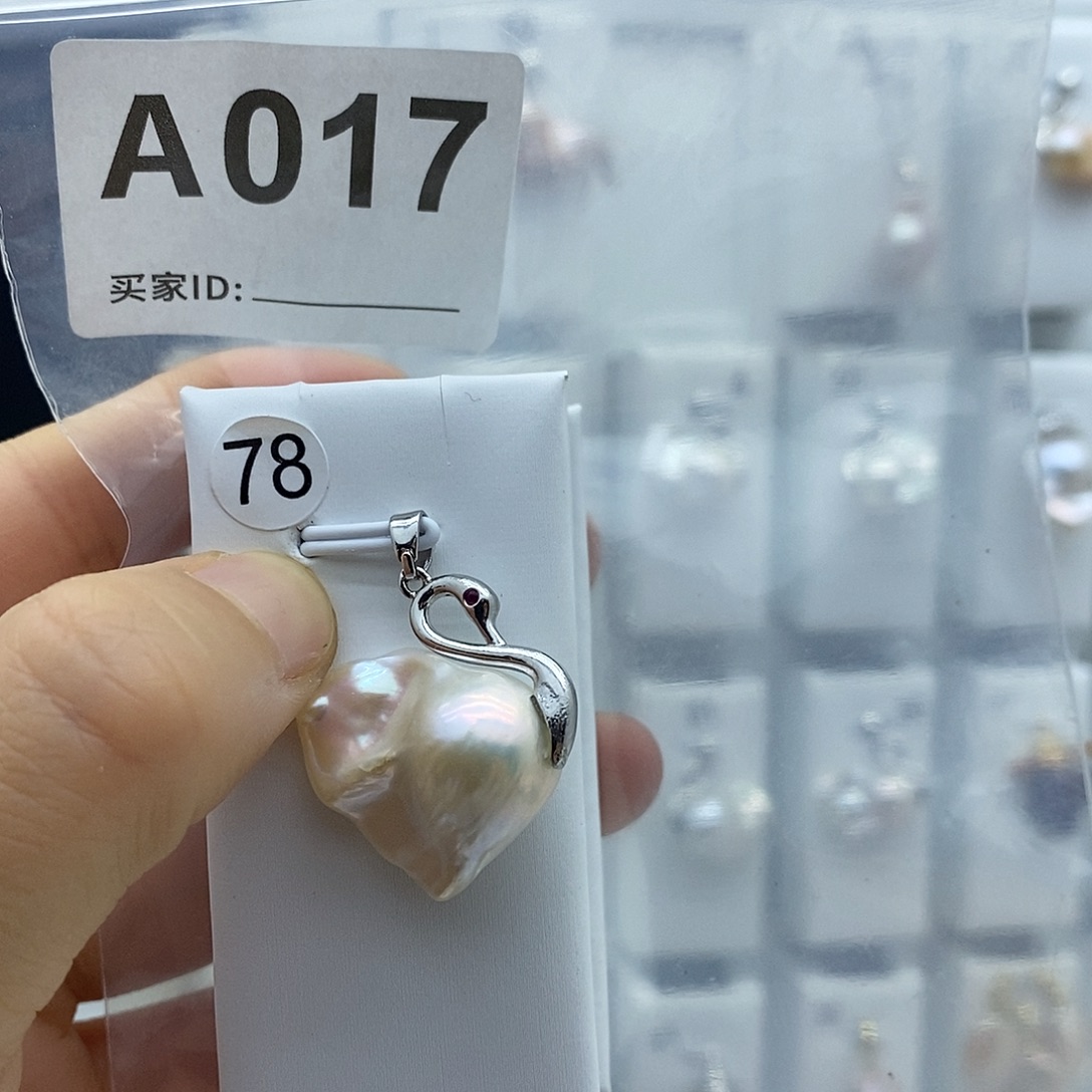 钛钢颈饰淡水珍珠