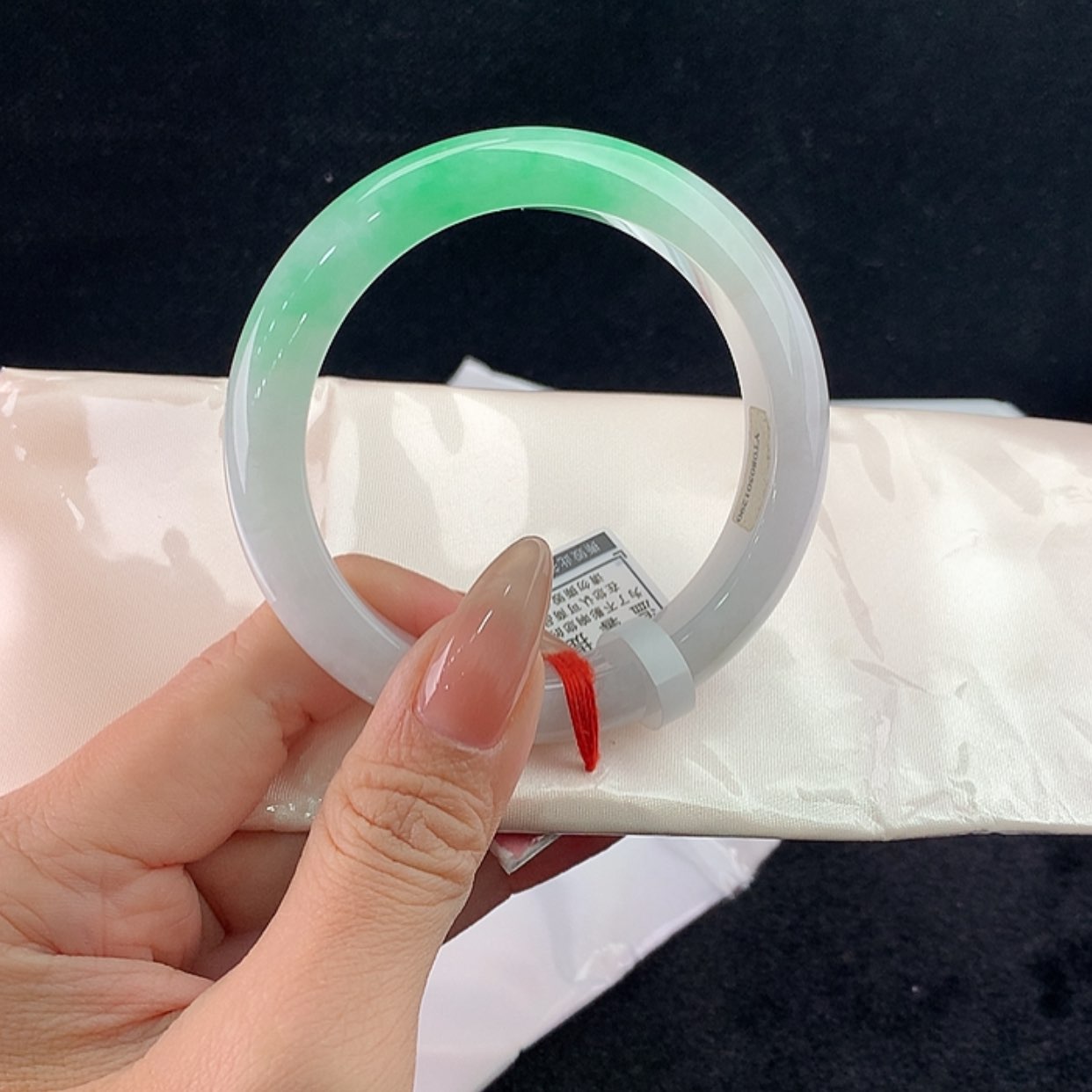 【闪购商品】未镶嵌手镯翡翠正59