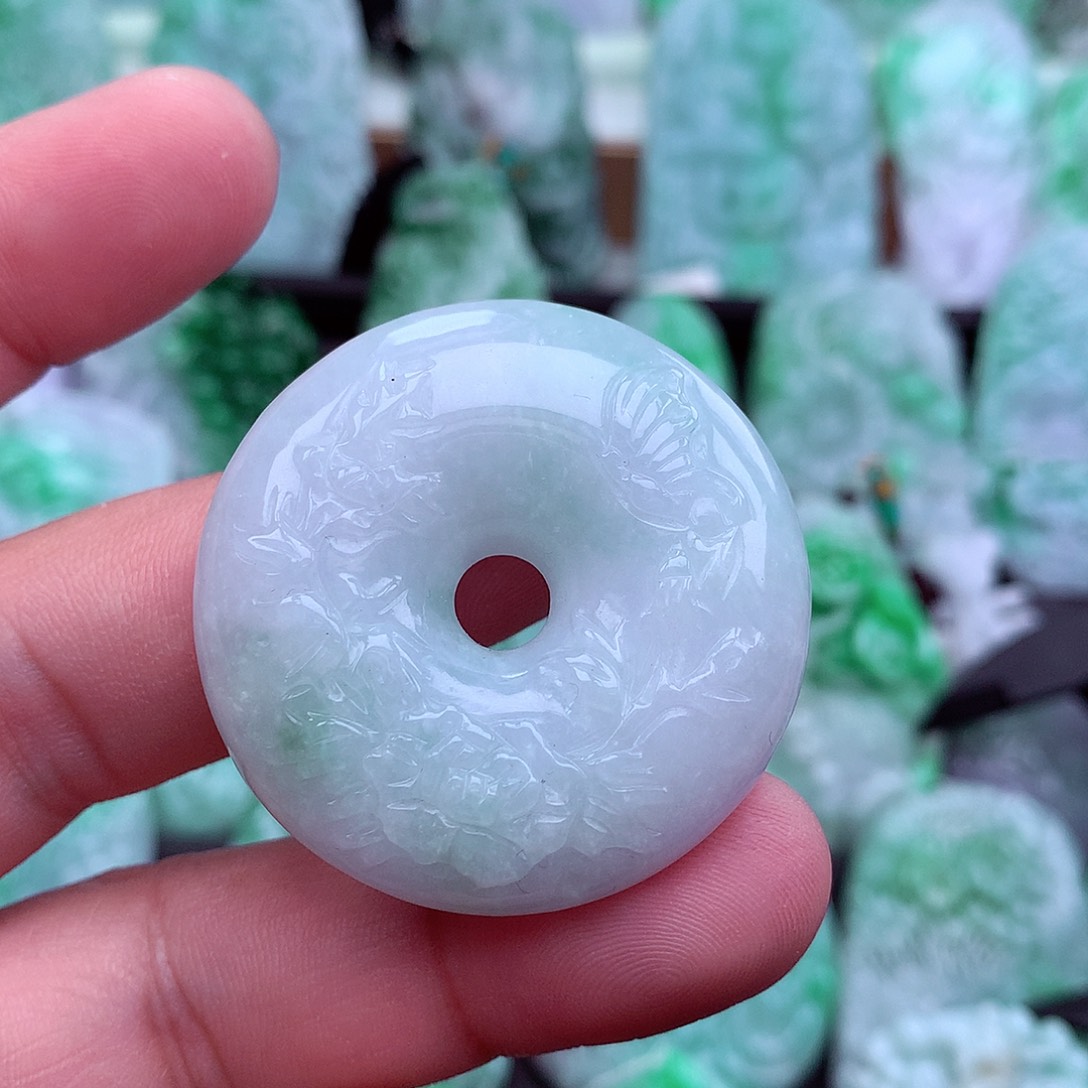 翡翠吊坠(不含链)未镶嵌