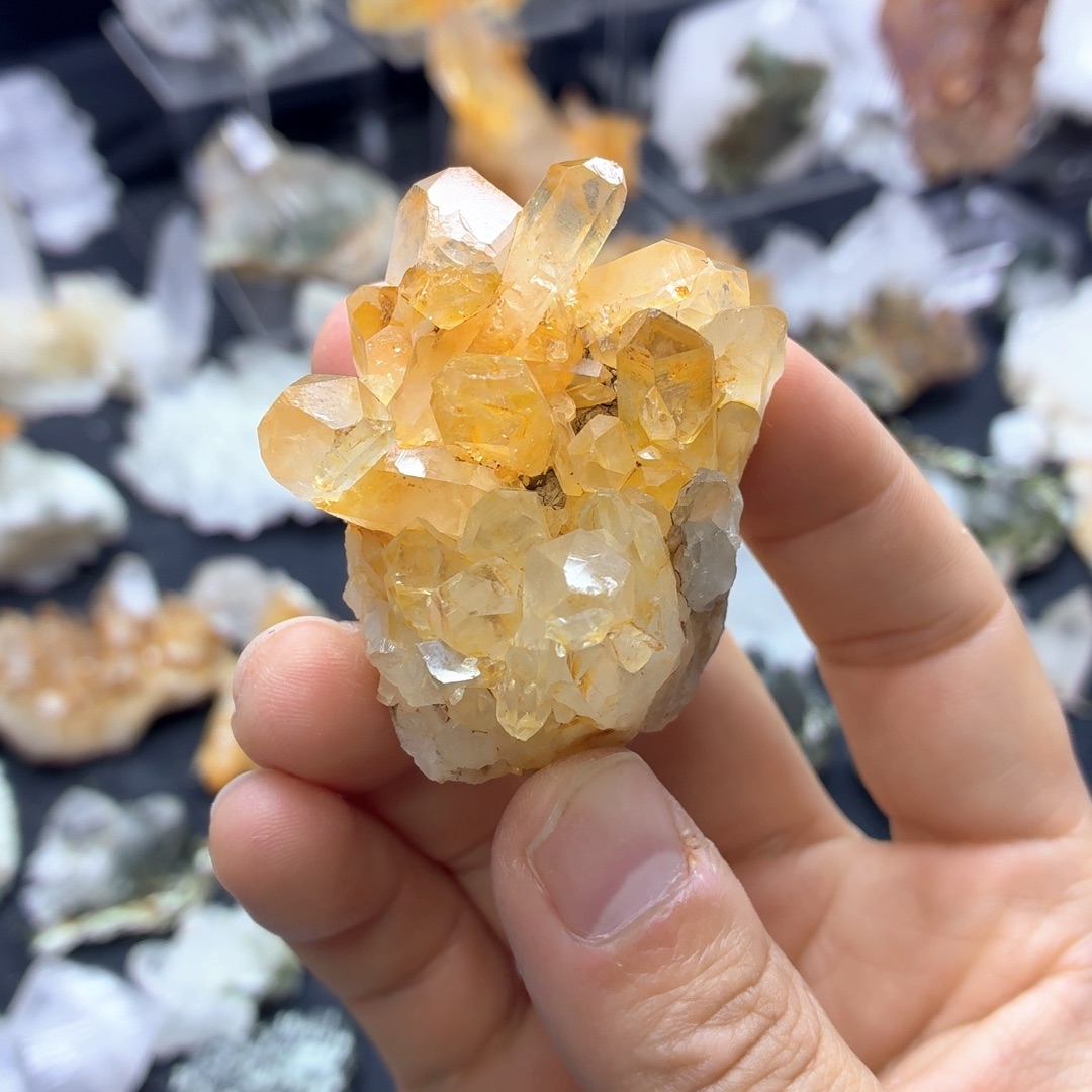 石材超浓黄水晶花