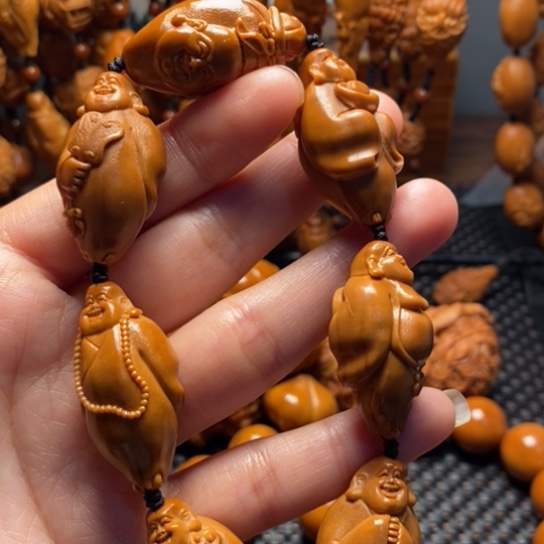 橄榄核吊坠六合弥勒