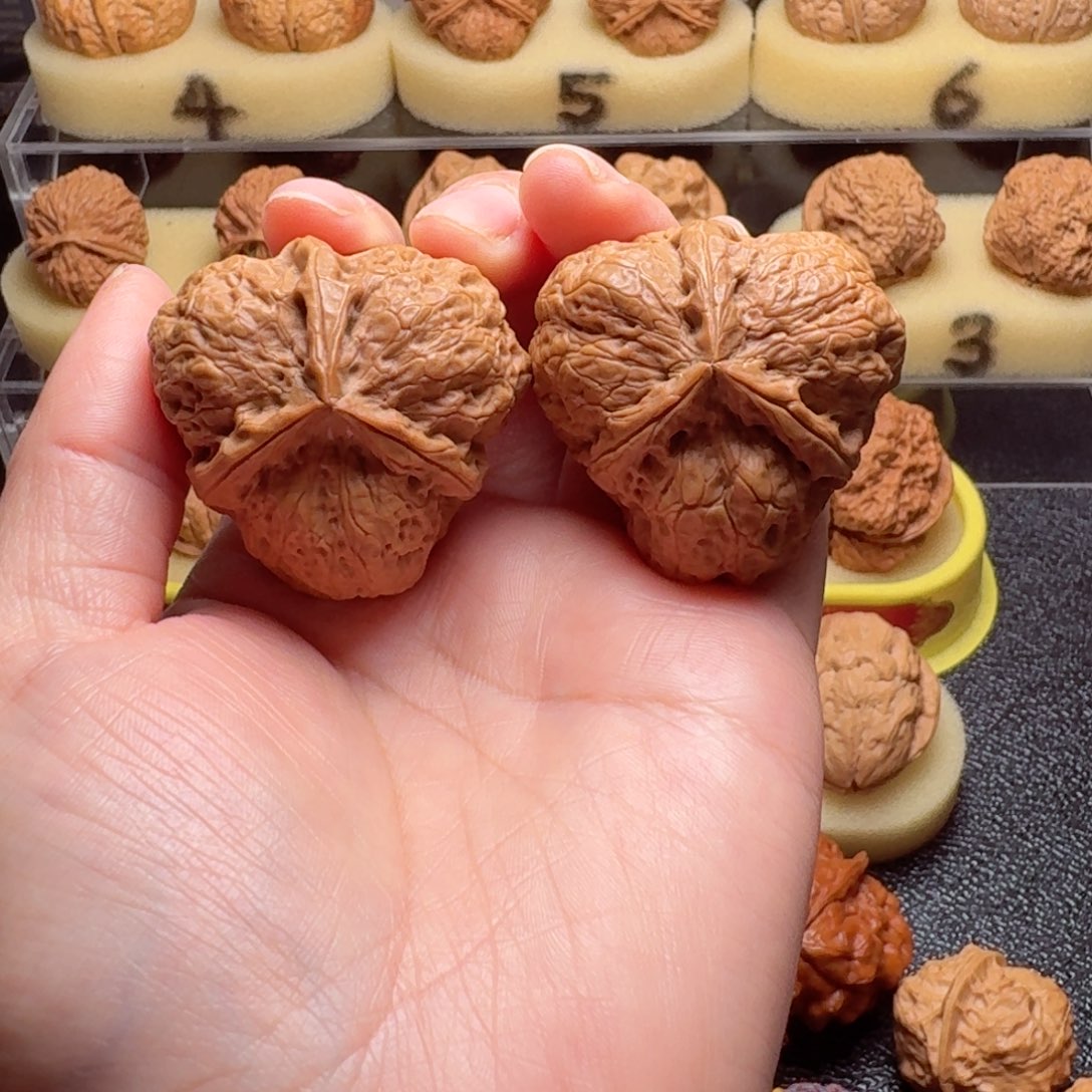 文玩核桃把件D*六方蟾三棱