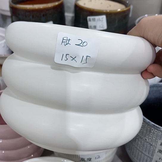 多肉绿植陶瓷花盆9.9包邮，有孔