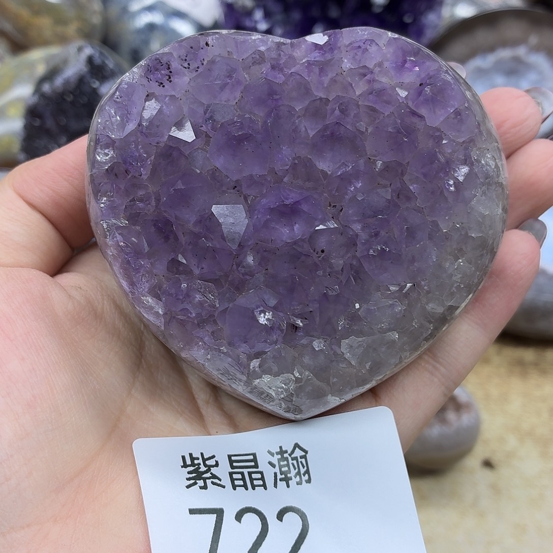 未镶嵌水晶大型摆件（非配饰）