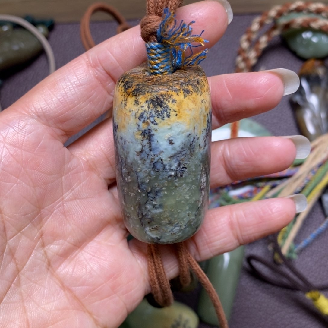 岫岩河磨玉（透闪石质玉）无未镶嵌