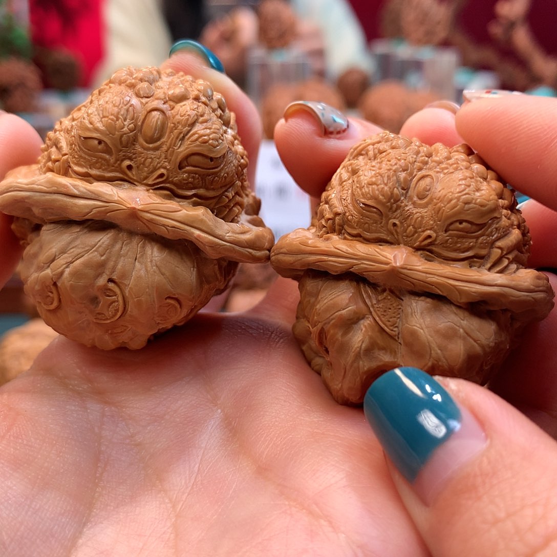 文玩核桃把件品***木———————————