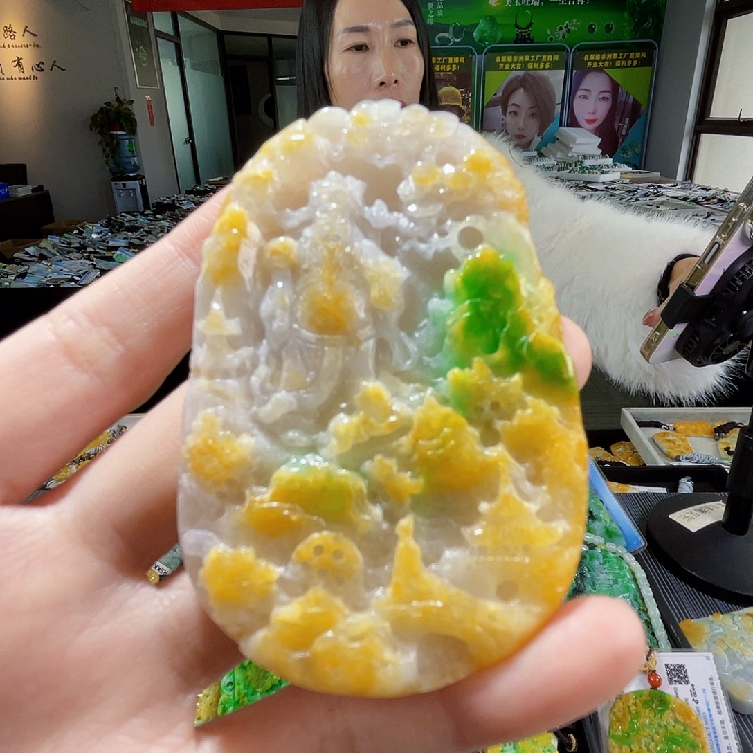颈饰未镶嵌翡翠翡翠