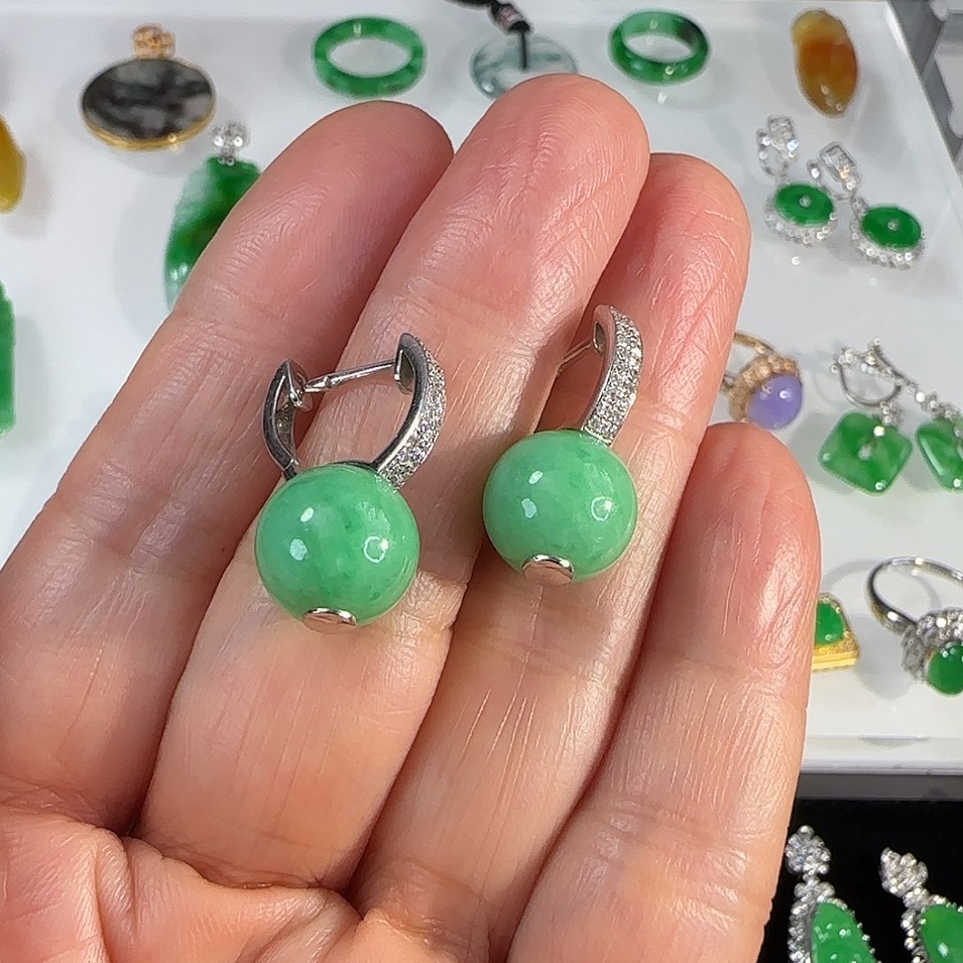 翡翠18K金镶嵌耳饰