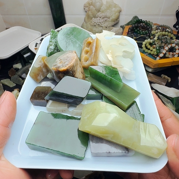 ****哥和田玉（糖玉）未镶嵌珠宝半成品