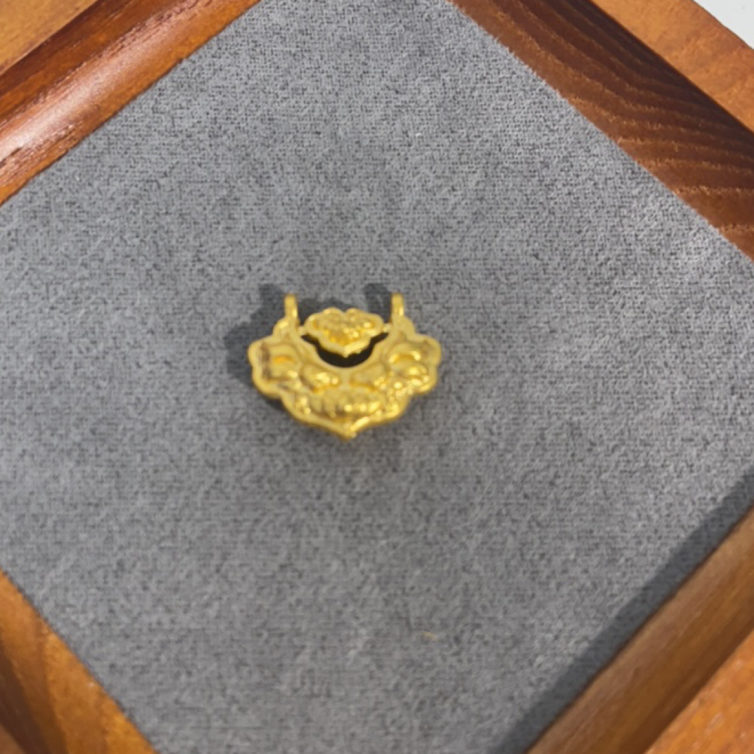 R010048锦鲤锁（赠合金链）足金999 吊坠