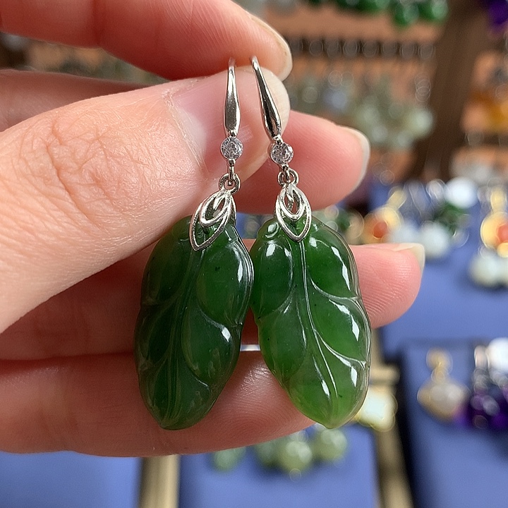 和田玉银S925镶嵌耳饰叶子25*13左右碧玉