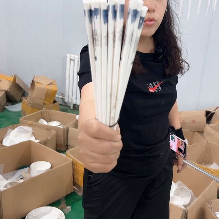 瓷10双筷子哈哈哈哈哈哈哈